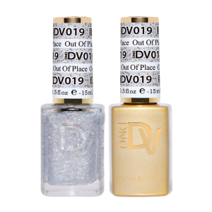 DAISY DND DIVA DUO Gel Mirrorball Collection Swatch Single 1 - Out Of Place - 019